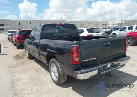 2005 Chevrolet Silverado 1500 Ls z USA, uszkodzony, nr VIN 2GCEC19T451394498